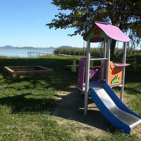 In 37749 Σπίτι διακοπών *