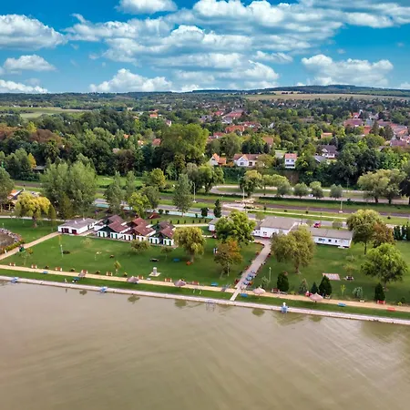 In 37749 Σπίτι διακοπών *